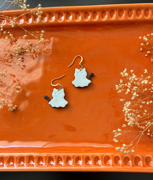Ghost kitties