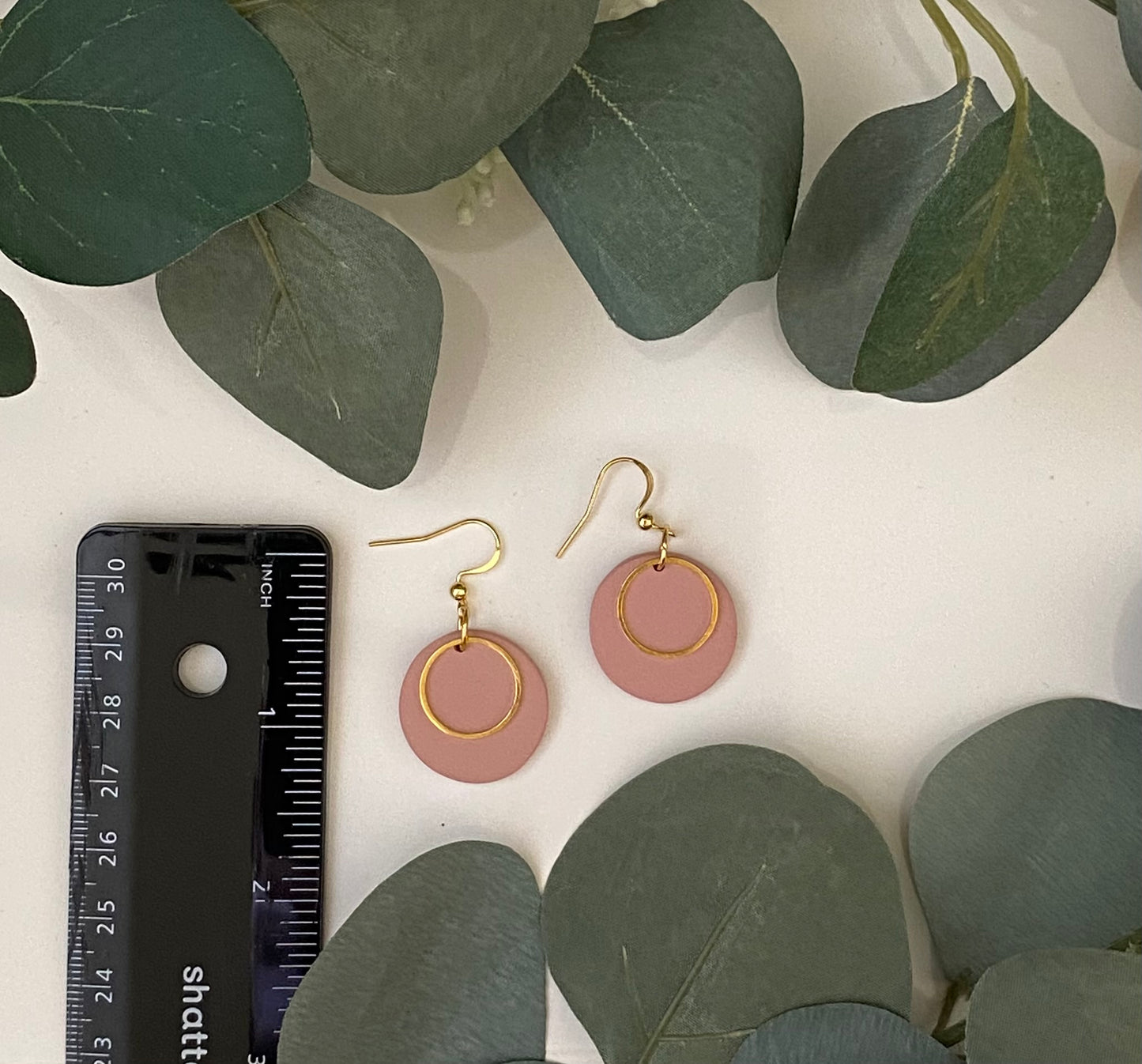 Dark pink gold ring earrings